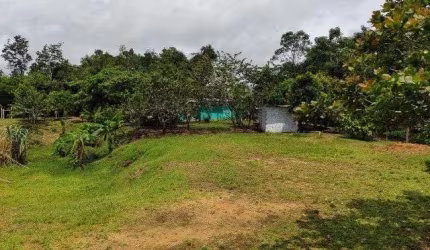Terreno em condomínio fechado à venda na Zona Rural, Rio Preto da Eva  por R$ 200.000