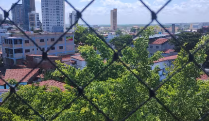 2 ou 3 quartos, oportunidade única a poucos passos da beira-mar revitalizada!