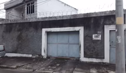 Casa 04 quartos amplo terreno em Piedade