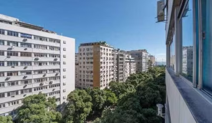 Vendo Apartamento de 04 quartos no Flamengo