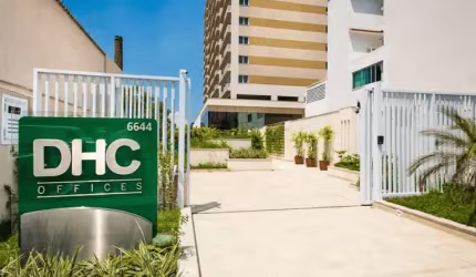 Linda sala no DHC Offices - Pilares