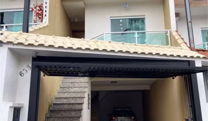 Sobrado com 3 quartos à venda em Vila Rosa - SP