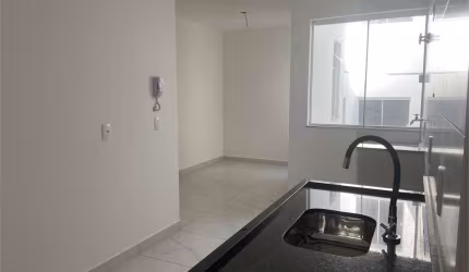 Condomínio com 1 quartos à venda em Vila Basileia - SP