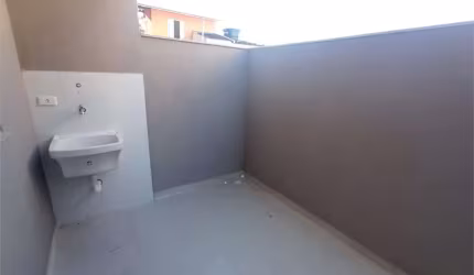 Condomínio com 2 quartos à venda em Vila Mazzei - SP