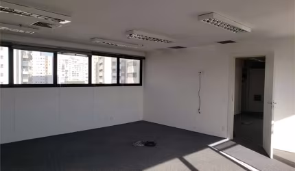 Salas à venda ou para locação em Barra Funda - SP