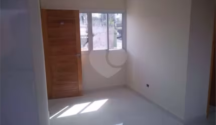 Condomínio com 2 quartos à venda em Vila Mazzei - SP