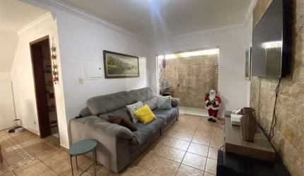 Sobrado com 3 quartos à venda ou para locação em Vila Santos - SP