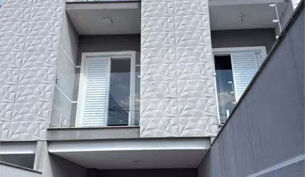 Sobrado com 3 quartos para locação em Parque Vitória - SP