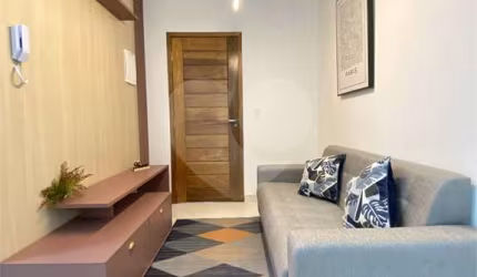 Apartamento com 2 quartos para locação em Vila Mazzei - SP