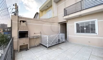 Sobrado com 3 quartos para locação em Vila Mazzei - SP
