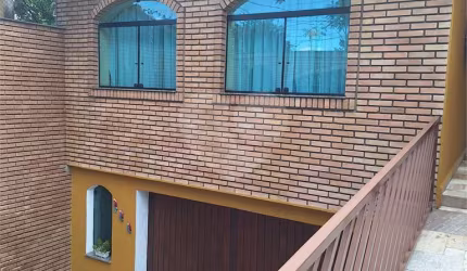 Casa com 3 quartos à venda em Vila Irmãos Arnoni - SP