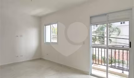 Apartamento com 2 quartos para locação em Vila Mazzei - SP