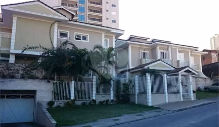 Condomínio com 3 quartos à venda em Tucuruvi - SP