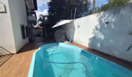 Sobrado com 3 quartos à venda em Tremembé - SP