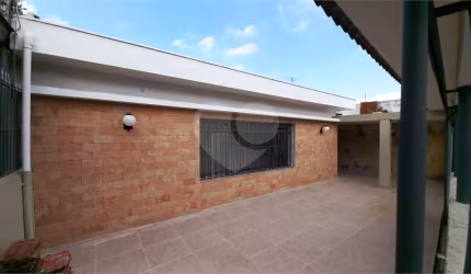 Casa térrea com 3 quartos à venda em Tremembé - SP