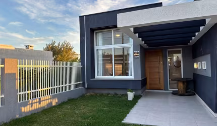 Casa com 2 quartos à venda na Rua Cristovão Colombo, 193, Guarani, Capão da Canoa por R$ 590.000
