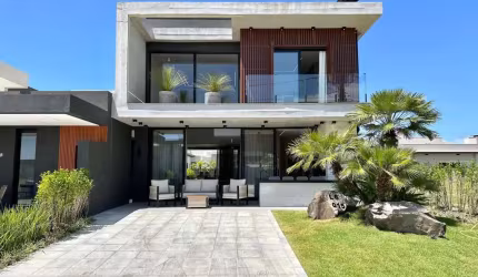 Casa em condomínio fechado com 4 quartos à venda na Avenida Paraguassu, 551, Centro, Xangri-Lá por R$ 2.450.000
