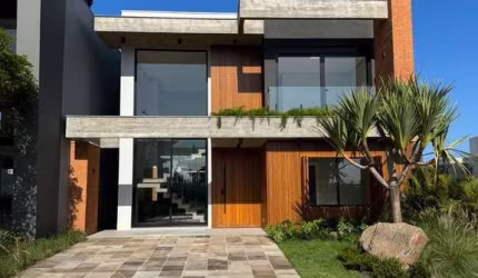 Casa em condomínio fechado com 4 quartos à venda na Avenida Paraguassu, 551, Centro, Xangri-Lá, 220 m2 por R$ 2.040.000
