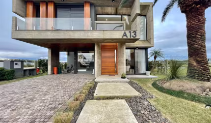 Casa em condomínio fechado com 5 quartos à venda na RIO JACUÍ, 1366, Centro, Capão da Canoa, 421 m2 por R$ 6.550.000