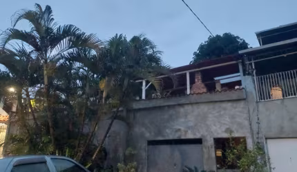 Linda casa Est Fontinha-Bento Ribeiro