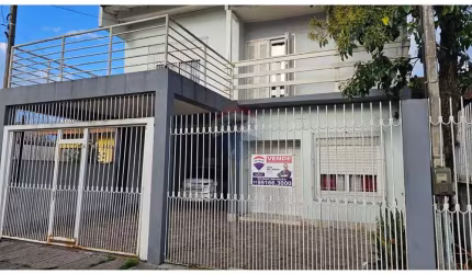 Sobrado Moderno à Venda no Coração de Esteio