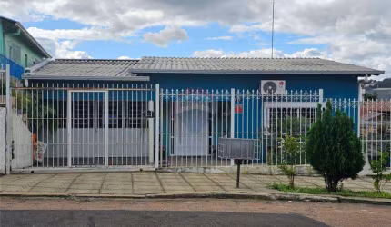 Ótima casa a venda com 165 metros de área construída, bairro jardim, próximo do calçadão de sapucaia do sul/RS