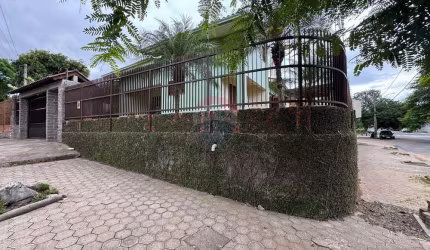 Casa com 250m2, 01 suíte, mais 02 dormitórios, bairro vila verde, Sapucaia do Sul-RS