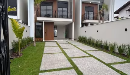 Casa com 3 quartos à venda na Rua Helio Rebelo, 2, Universitário, Tijucas por R$ 1.280.000