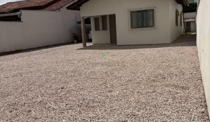 Casa com 2 quartos à venda na Avenida Bayer Filho, 86, Centro, Tijucas por R$ 650.000