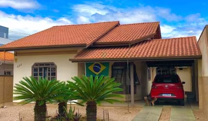 Casa com 3 quartos à venda na Rua Jaraguá, 4, Universitário, Tijucas por R$ 1.200.000