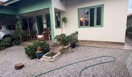 Casa com 2 quartos à venda na Avenida B Filho, 7555, Centro, Tijucas por R$ 550.000
