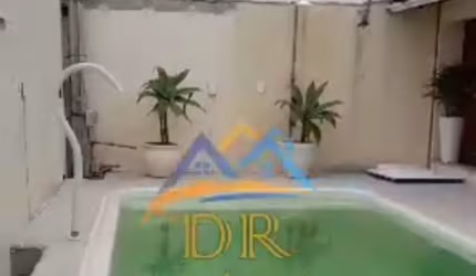 DR Excelente casa 2 quartos sendo 1 suíte, piscina - Unamar - Cabo Frio/RJ