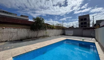 Casa à venda em Praia Grande – Maracanã - R$1.150 mi
