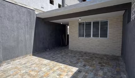 Casa à venda em Praia Grande – Boqueirão - R$530 mil