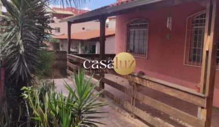 Casa localizada no bairro Santa Rita/Sarzedo
