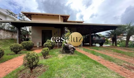 Casa localizada no Condomínio Serra dos Bandeirantes /Mário Campos