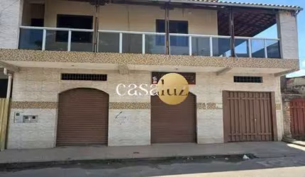 Casa com duas lojas localizada no bairro Serra Azul/Sarzedo