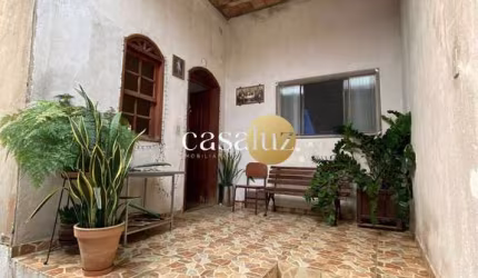 Casa localizada no bairro Icaivera/ Betim