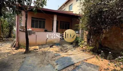 Casa localizada no bairro Itacolomi/ Betim