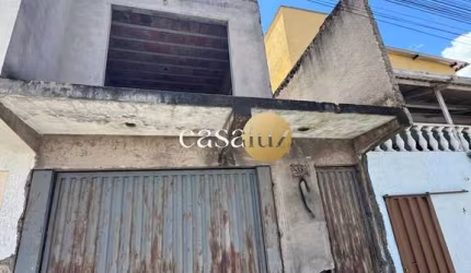Casa geminada localizada no bairro Liberdade /Sarzedo