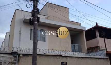 Casa duplex localizada no bairro Brasília /Sarzedo