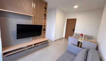Apartamento 2 quartos sendo 1 suíte e varanda mobiliado