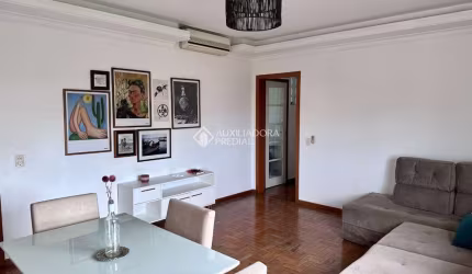 Apartamento com 3 quartos para alugar na Avenida Ipiranga, 4871, Partenon, Porto Alegre, 88 m2 por R$ 2.200