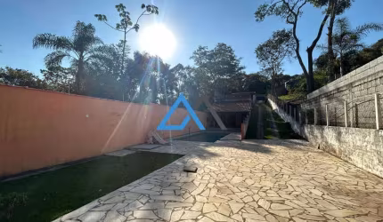 Chácara com 3 dormitórios, piscina em (Terra Preta), Mairiporã/SP