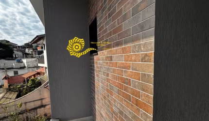 LINDO SOBRADO PRONTO PARA MORAR  CHAMA ATENÇÃO NO BAIRRO E REGIÃO