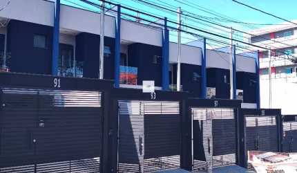 LINDOS SOBRADOS PRONTOS PARA MORAR