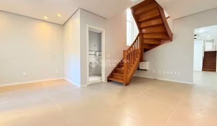 Casa em condomínio fechado com 5 quartos para alugar na Rua Washington Luiz, 342, Centro Histórico, Porto Alegre, 230 m2 por R$ 14.999