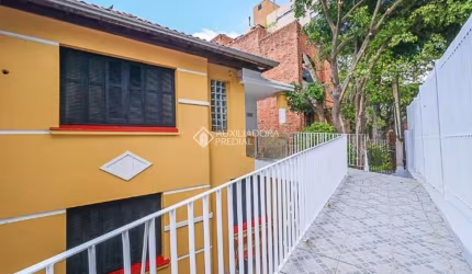 Casa em condomínio fechado com 6 quartos para alugar na Rua Sacadura Cabral, 88, Petrópolis, Porto Alegre, 250 m2 por R$ 7.000