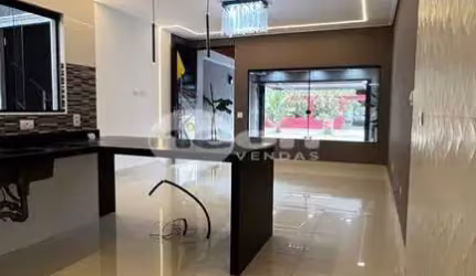 Casa com 3 quartos à venda na Rua Antônio Reinaldo Gonçalves, 349, Vila Caiçara, Praia Grande, 115 m2 por R$ 830.000