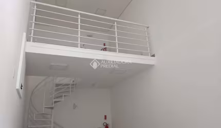Ponto comercial para alugar na Rua Lauro Linhares, 2010, Trindade, Florianópolis, 39 m2 por R$ 8.341